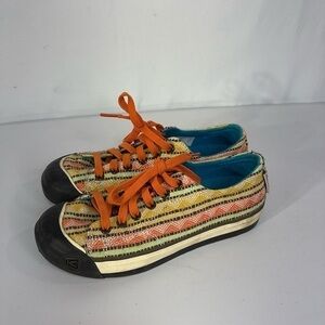✂️ Keen printed fabric lace up sneakers